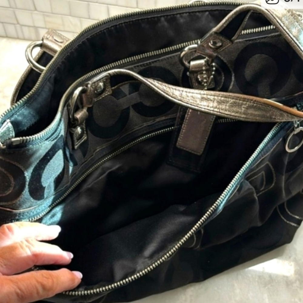 Coach Poppy Metallic Glam Signature Tote Bag & Poppy Key & Card Holder - Picture 14 of 16